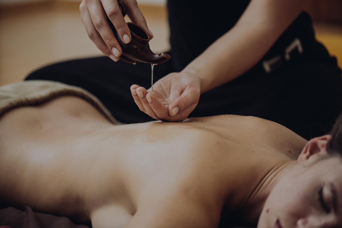 Relaxing oriental and chinese massage Liphook